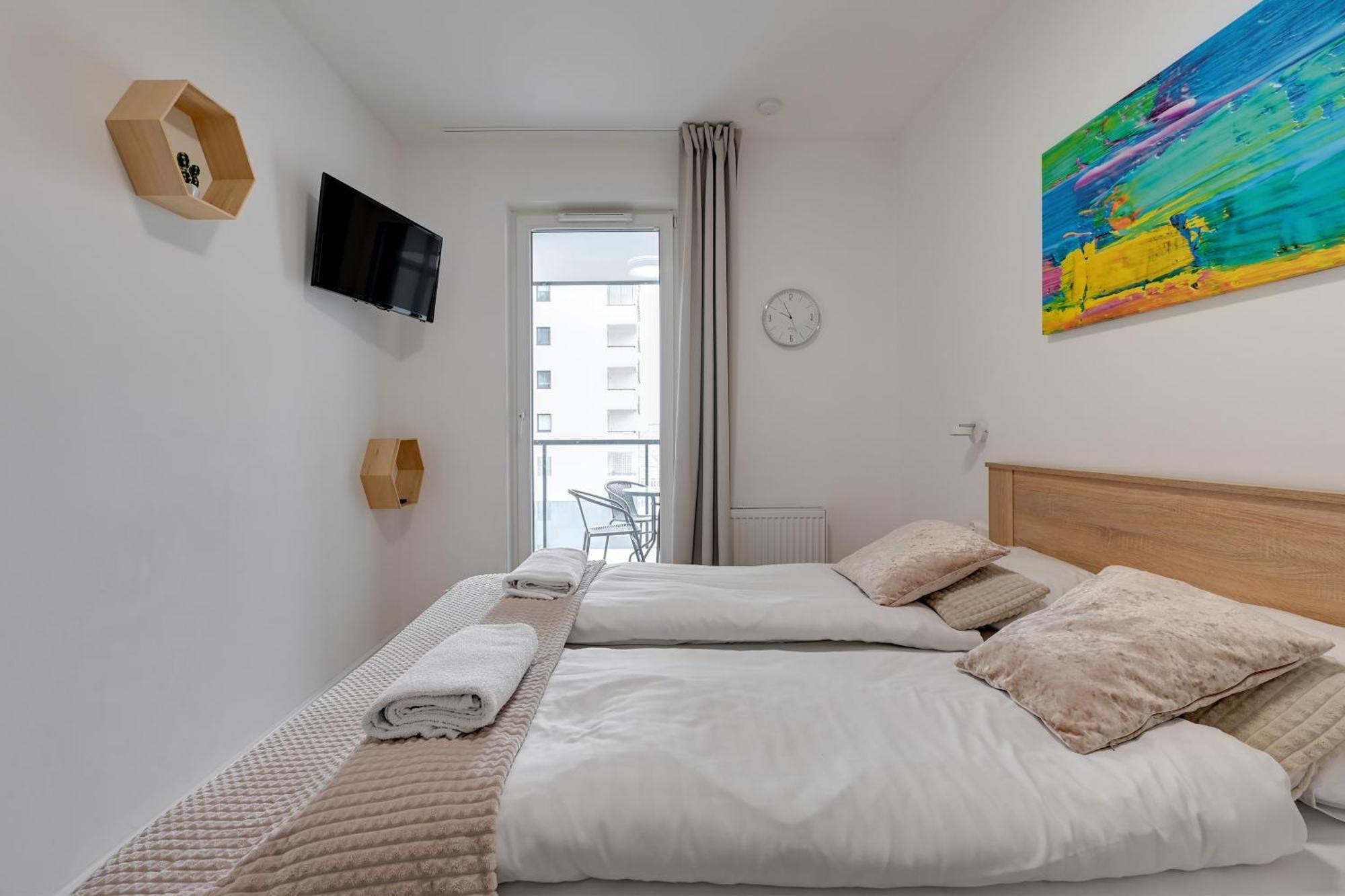 Apartament Nadmorskie Spektrum & Parking Gdansk Ngoại thất bức ảnh